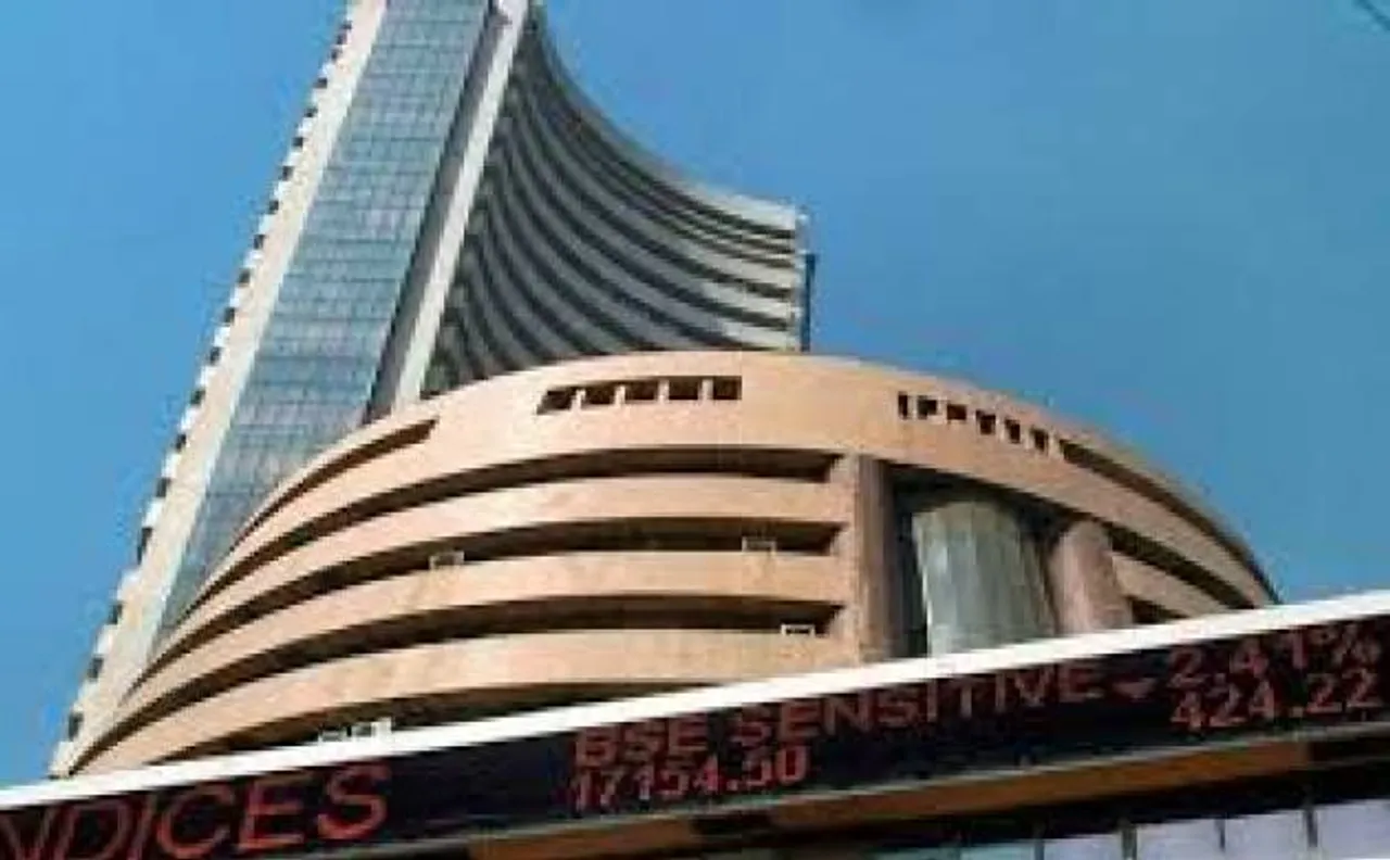 Sensex recovers 140 points on positive GDP data