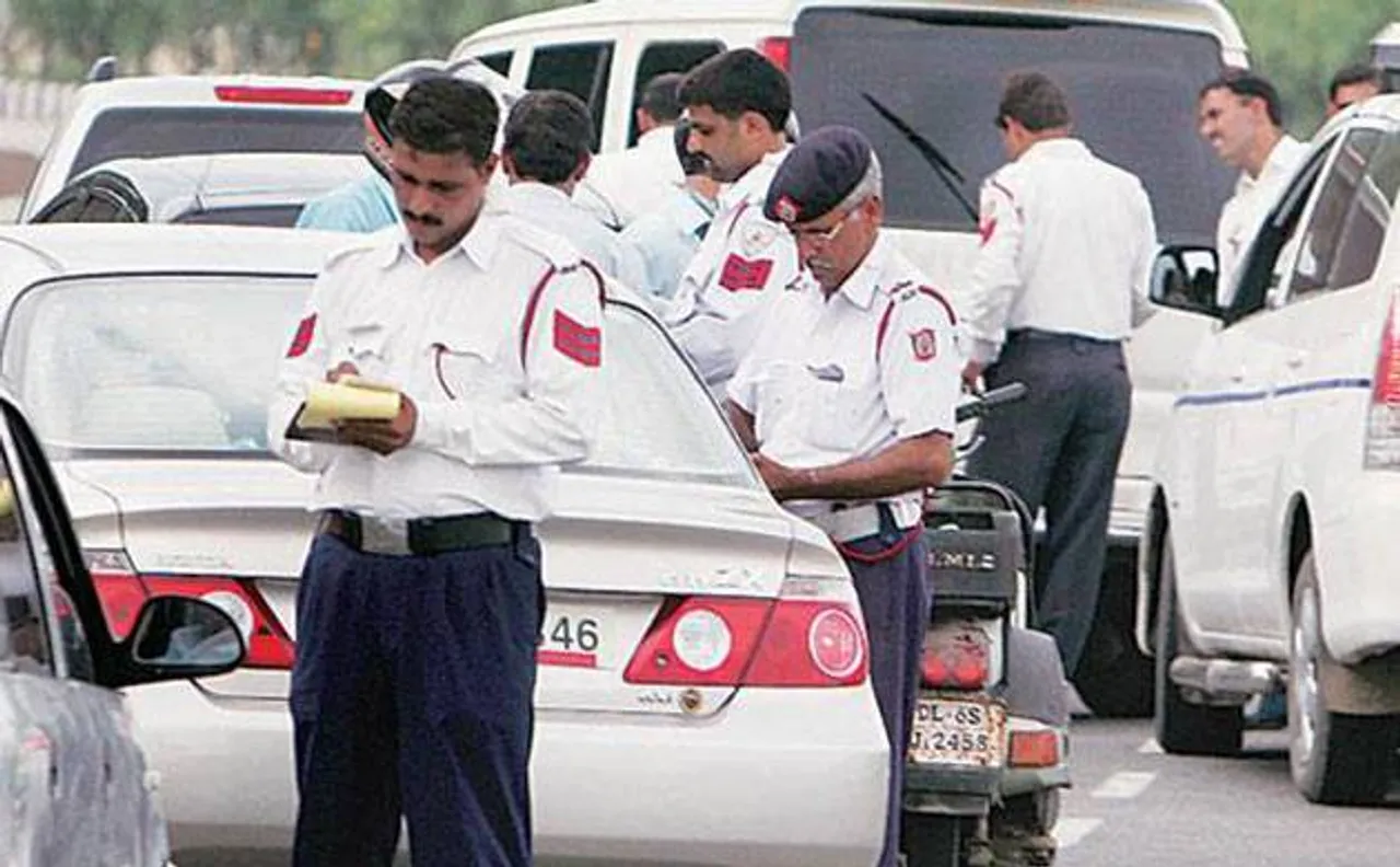 Know Your Rights - Traffic Police cannot take out keys from vehicle while checking