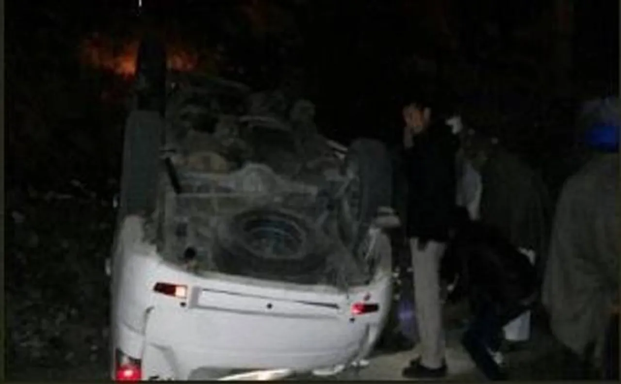 Himachal Pradesh: 1 killed, 2 injured after a car overturned in Kullu's Bhuntar