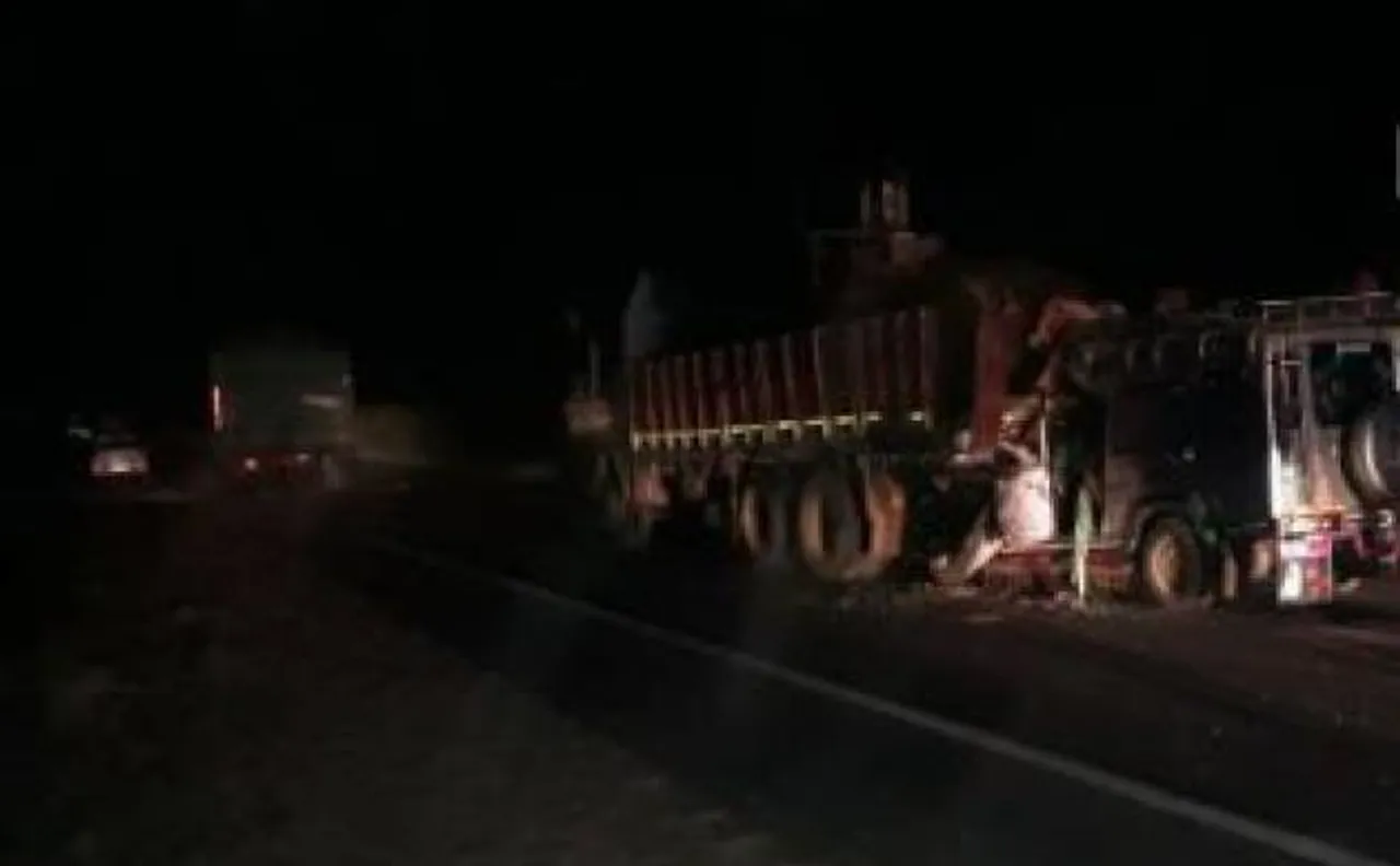 10 killed, 4 injured as truck hits tractor in Mirzapur