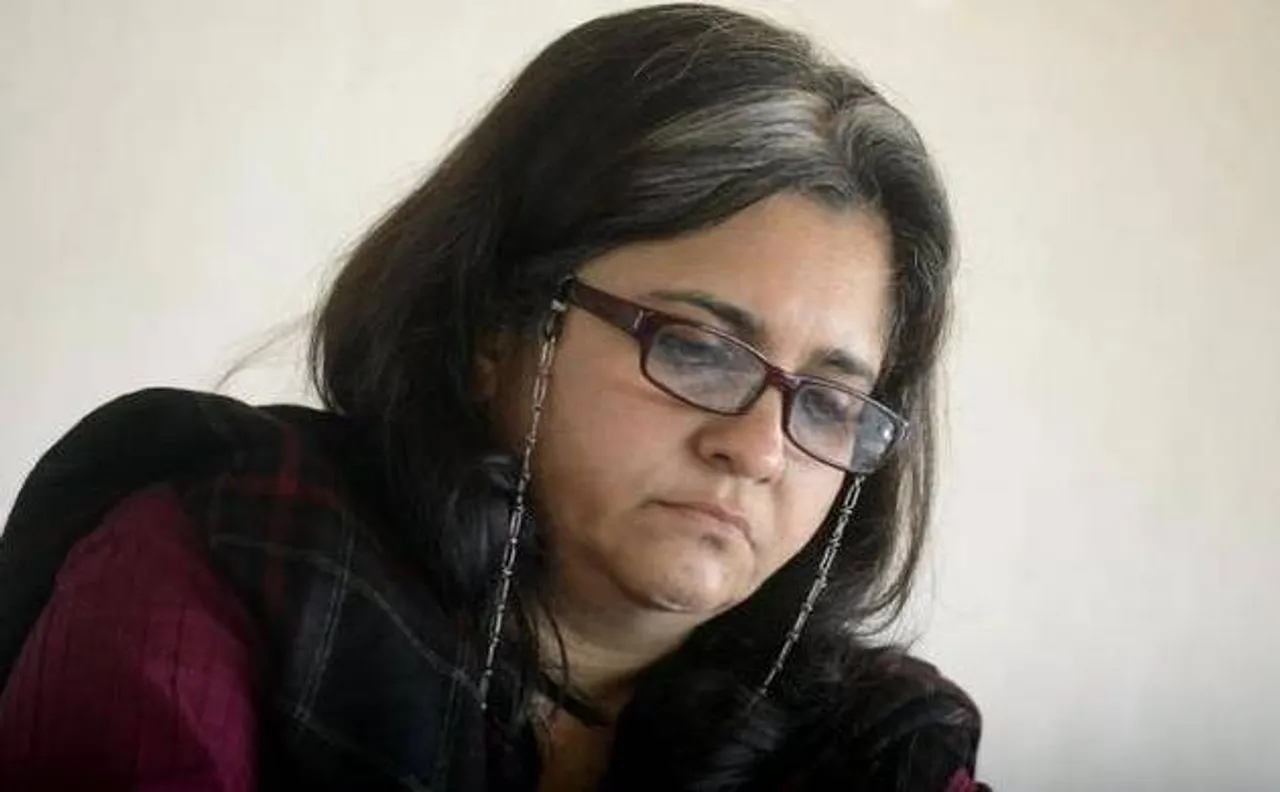 De-freezing of accounts: SC dismisses Teesta Setalvad's plea