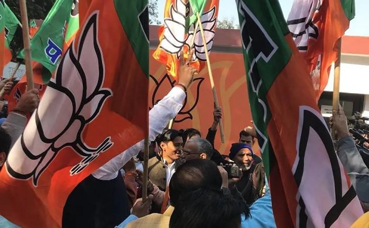 Gujarat election results 2017 updates: PM Modi credits 'VIKAS' for BJP's victory