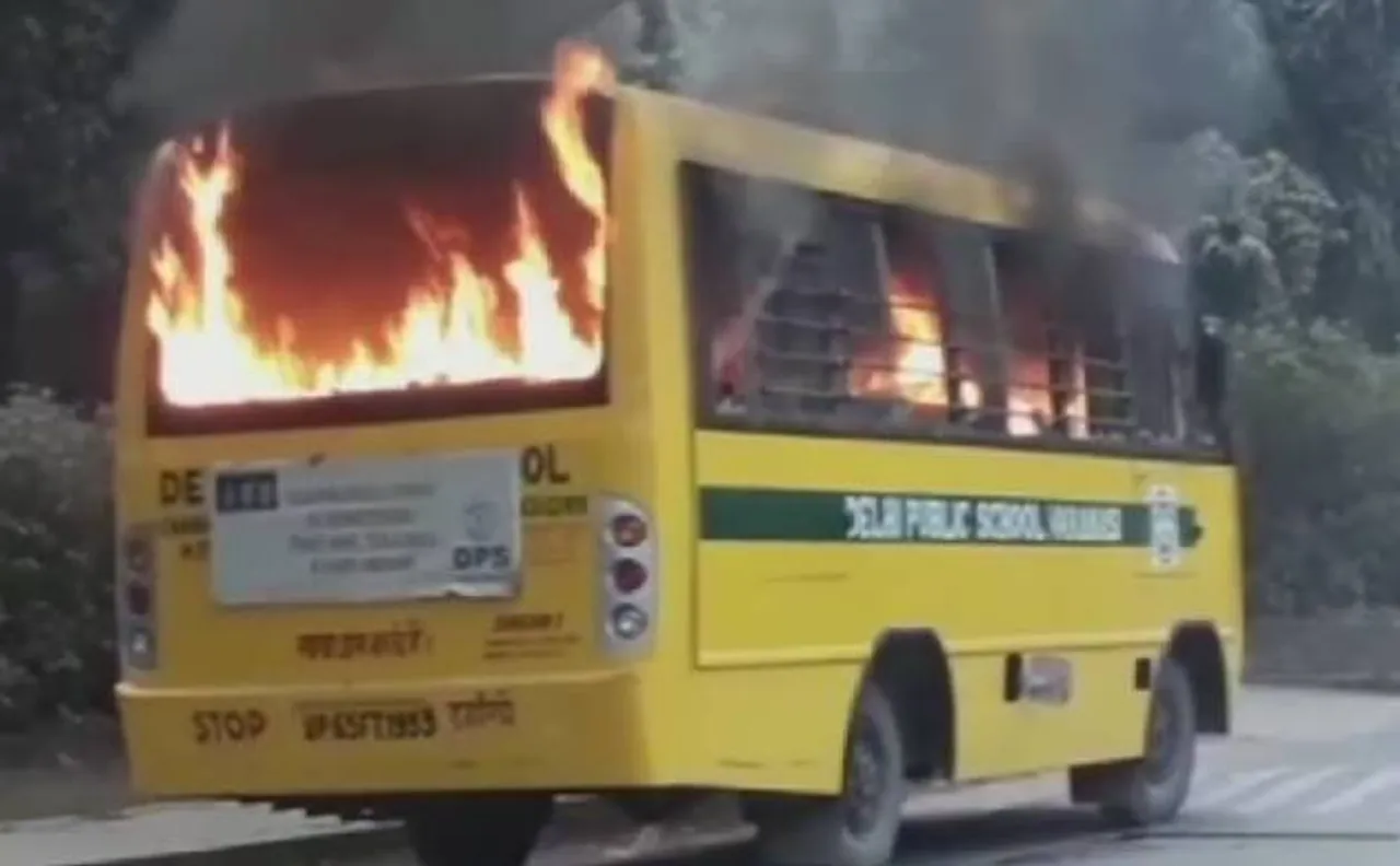 Violence erupts in BHU campus after Varanasi Police arrests student leader
