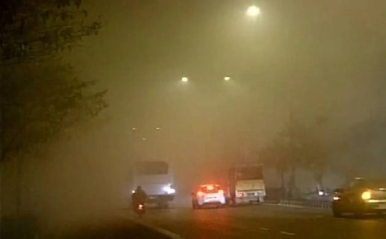 Shallow fog in Delhi, 54 trains delayed