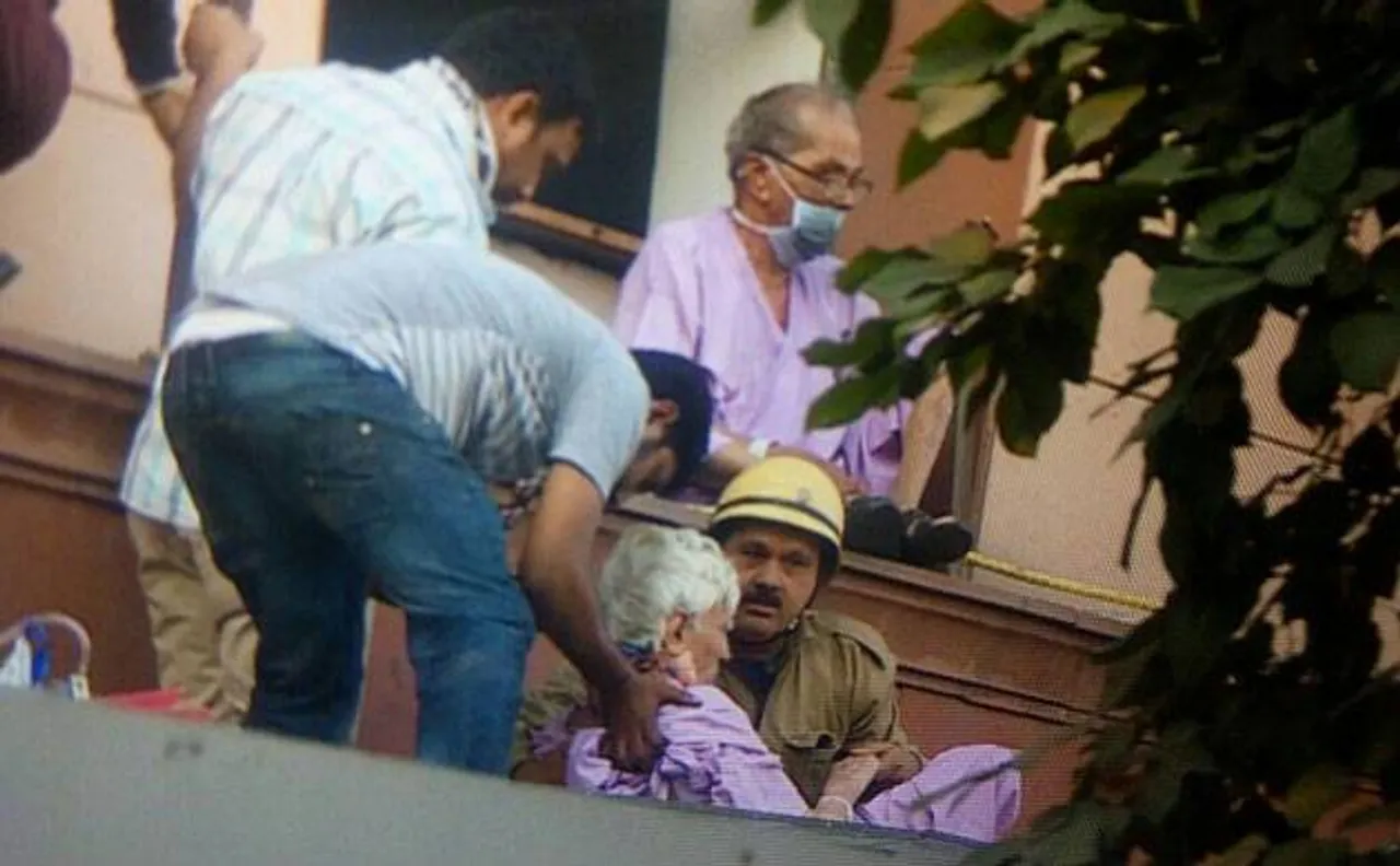Patients evacuated as fire breaks out in a East Delhi's Metro hospital