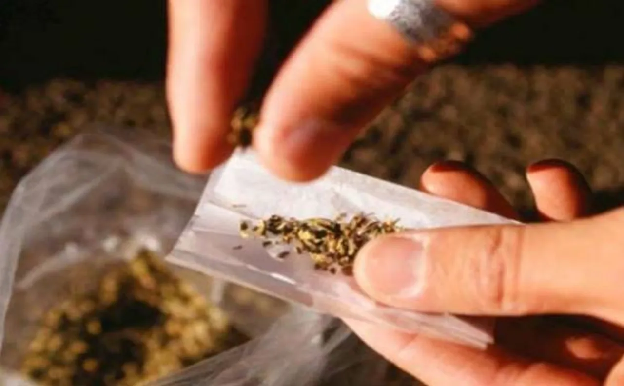 13 kg heroin seized near India-Pakistan border in Punjab