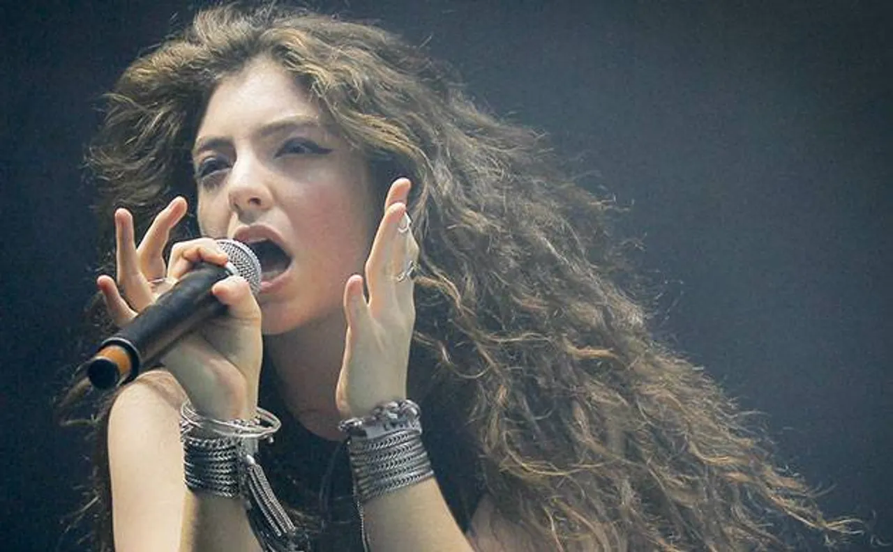Lorde cancels Israel gig even as culture minister asks her to reconsider