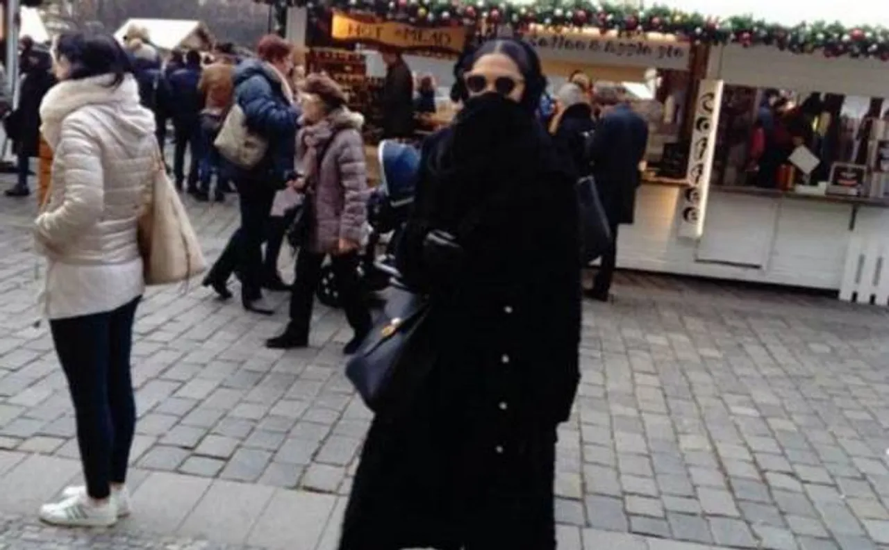 Deepika Padukone celebrates Christmas 2017 in rather unique way (see pics)