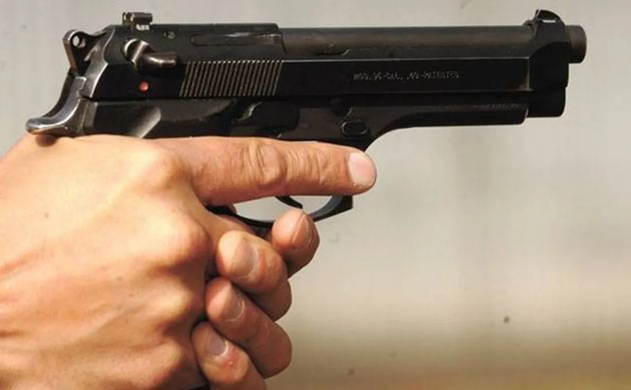 Girl refuses romantic proposal, gets shot