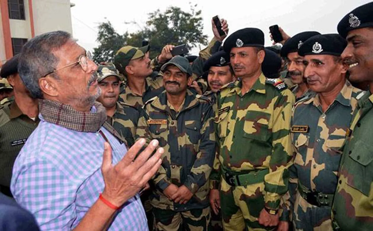 Nana Patekar visits BSF jawans at Paloura campus