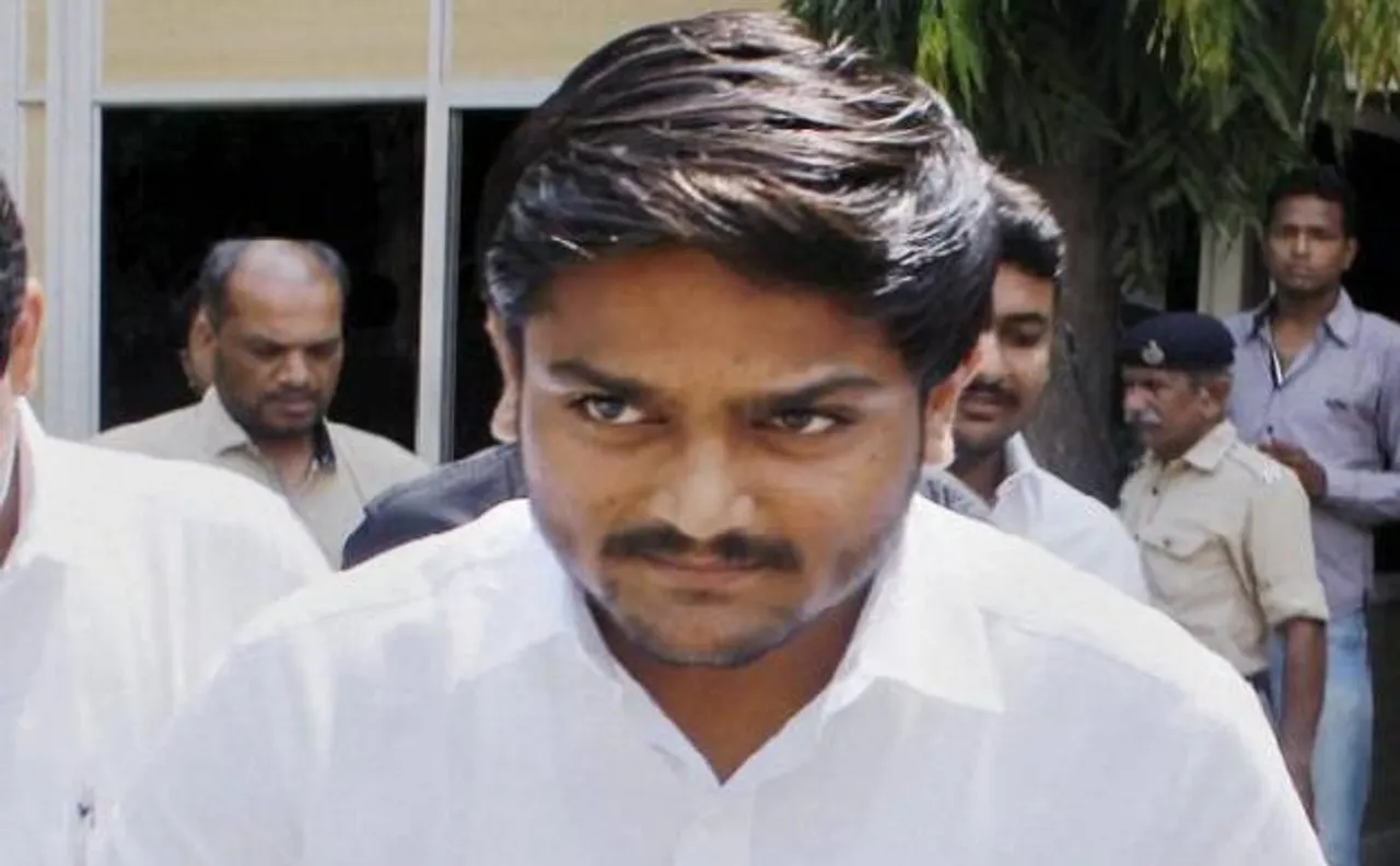 Hardik Patel urges miffed Gujarat Dy CM Nitin Patel to join Congress with 10 MLAs