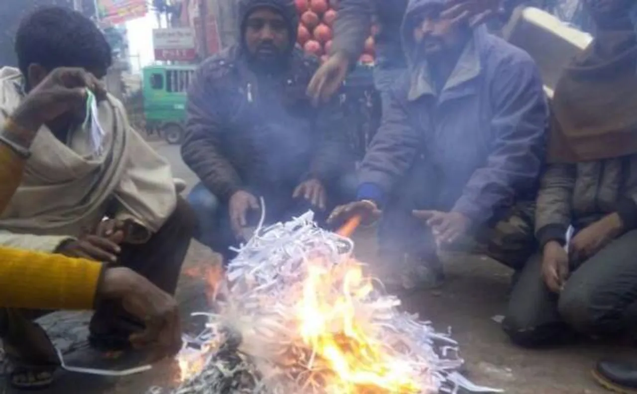 Dense fog engulfs Delhi-NCR, 60 trains delayed, 14 cancelled
