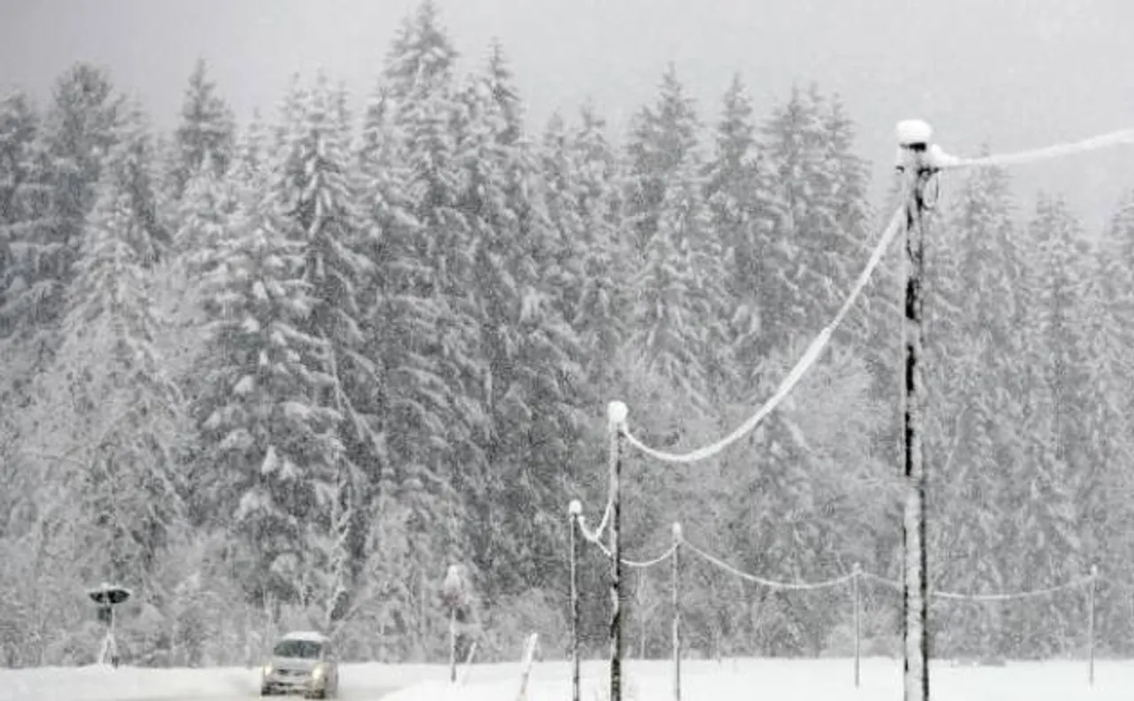 First Florida snow in 29 years as major storm hits US