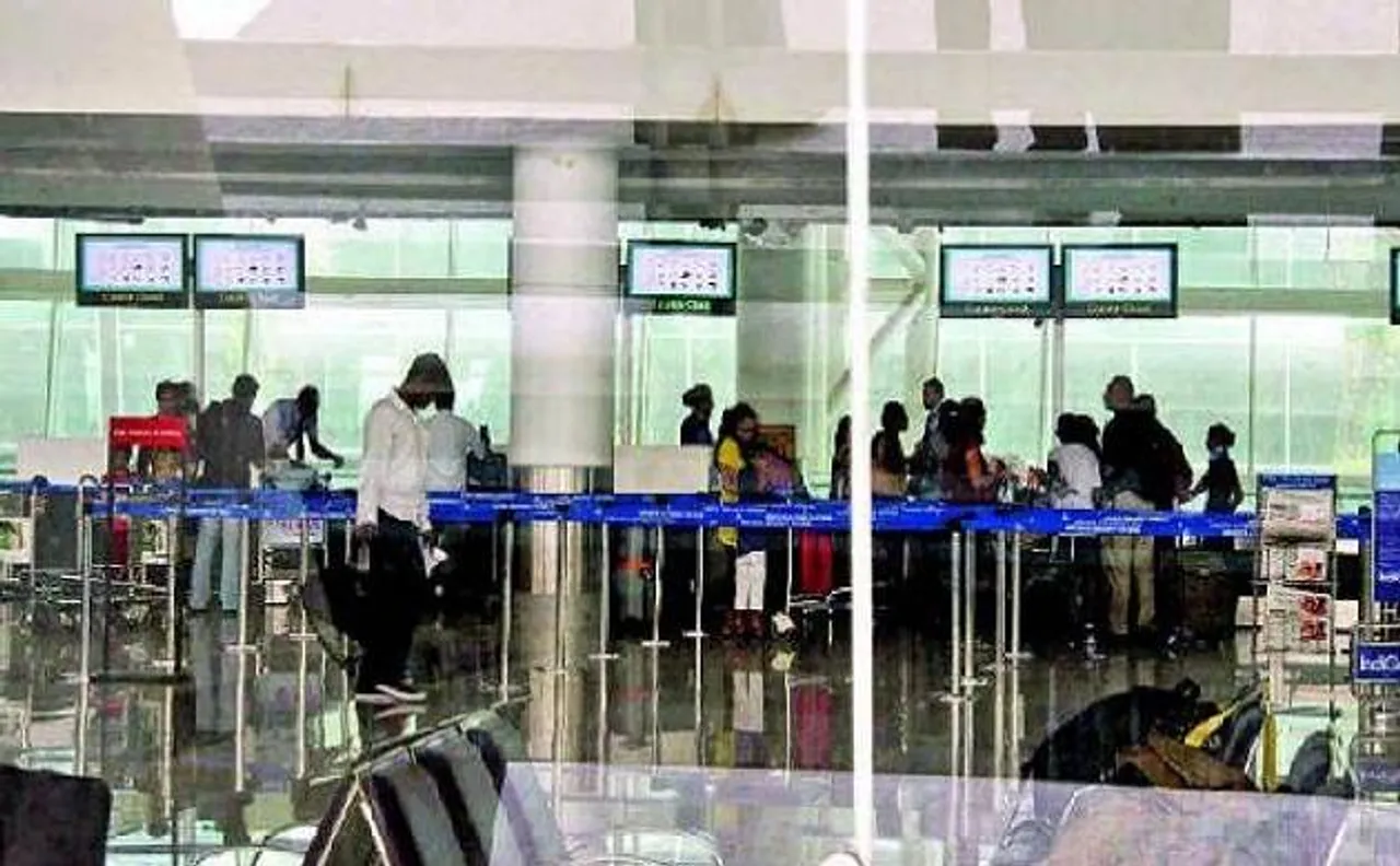 Parliamentary panel for capping airfares, minister says it will backfire