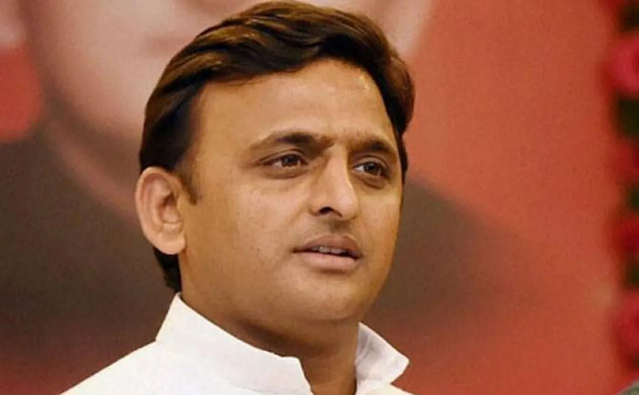Akhilesh Yadav slams BJP, accuses it of befooling people