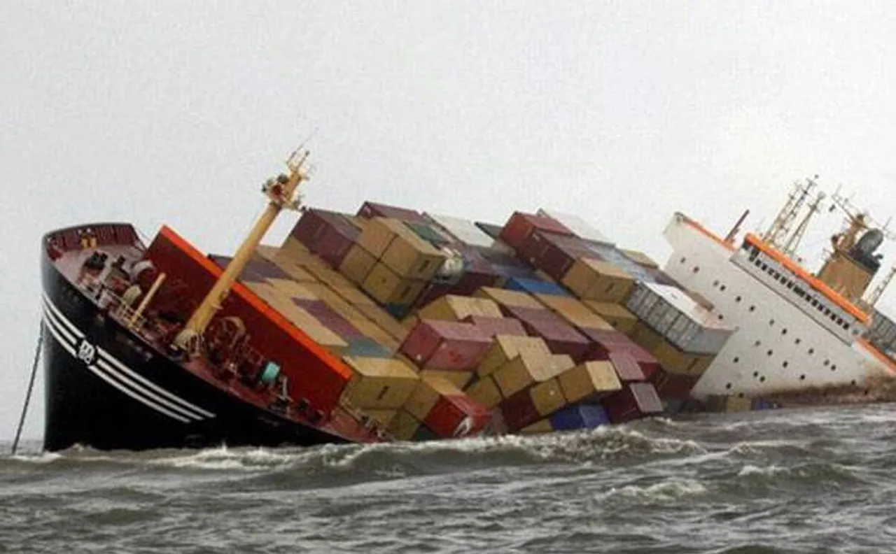 China says no major oil spill after Iran tanker collision