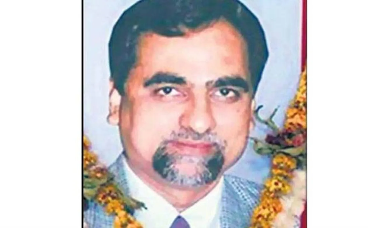 Justice BH Loya's death is a serious matter, observes Supreme Court