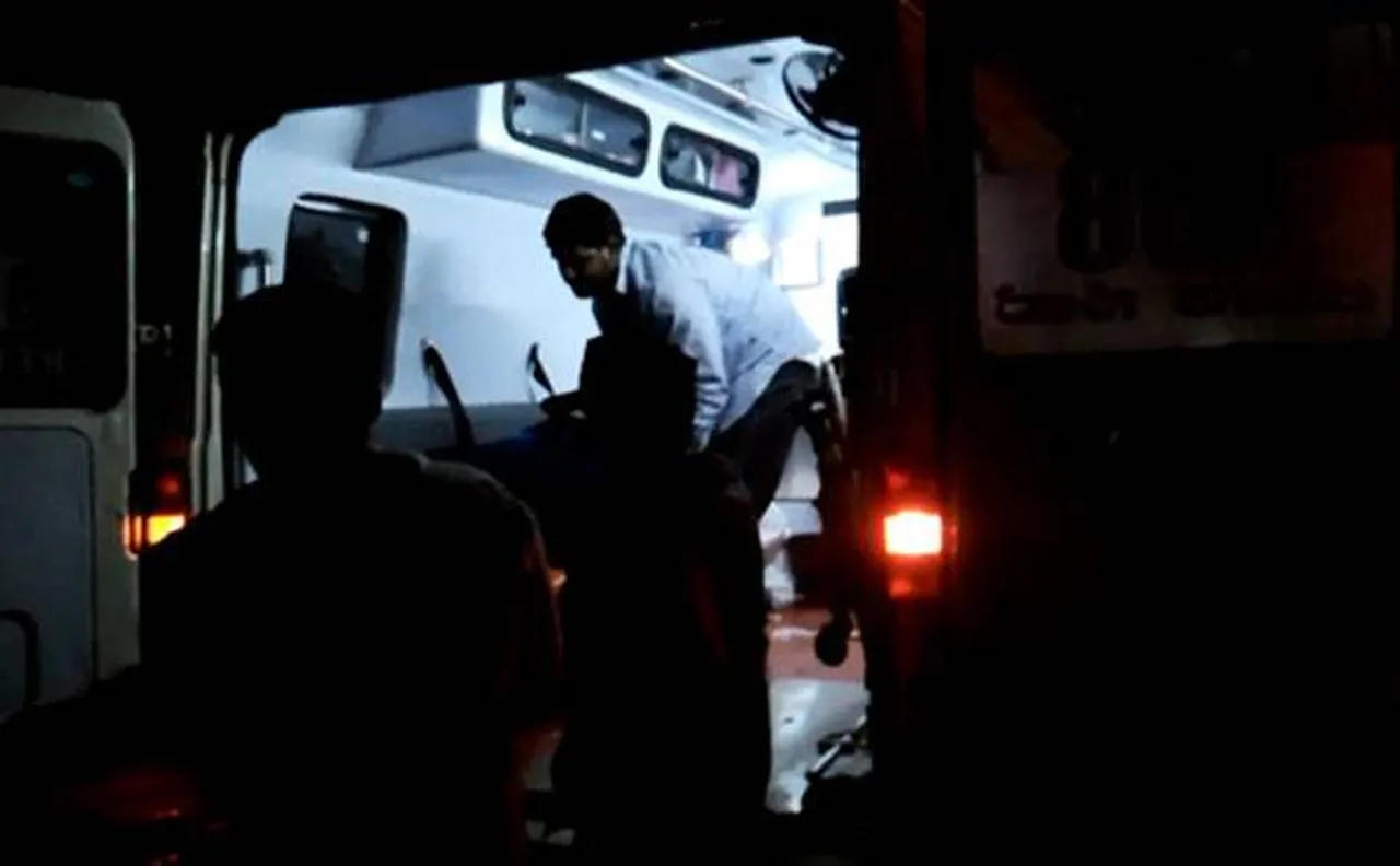 8 dead many injured as KSRTC bus plunges into lake