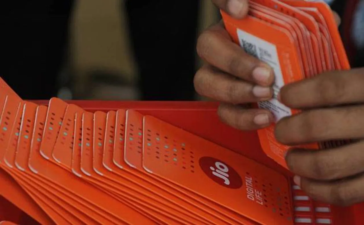 Reliance Jio launches two new cheap sachet packs worth Rs 24, Rs 54; Check out details here