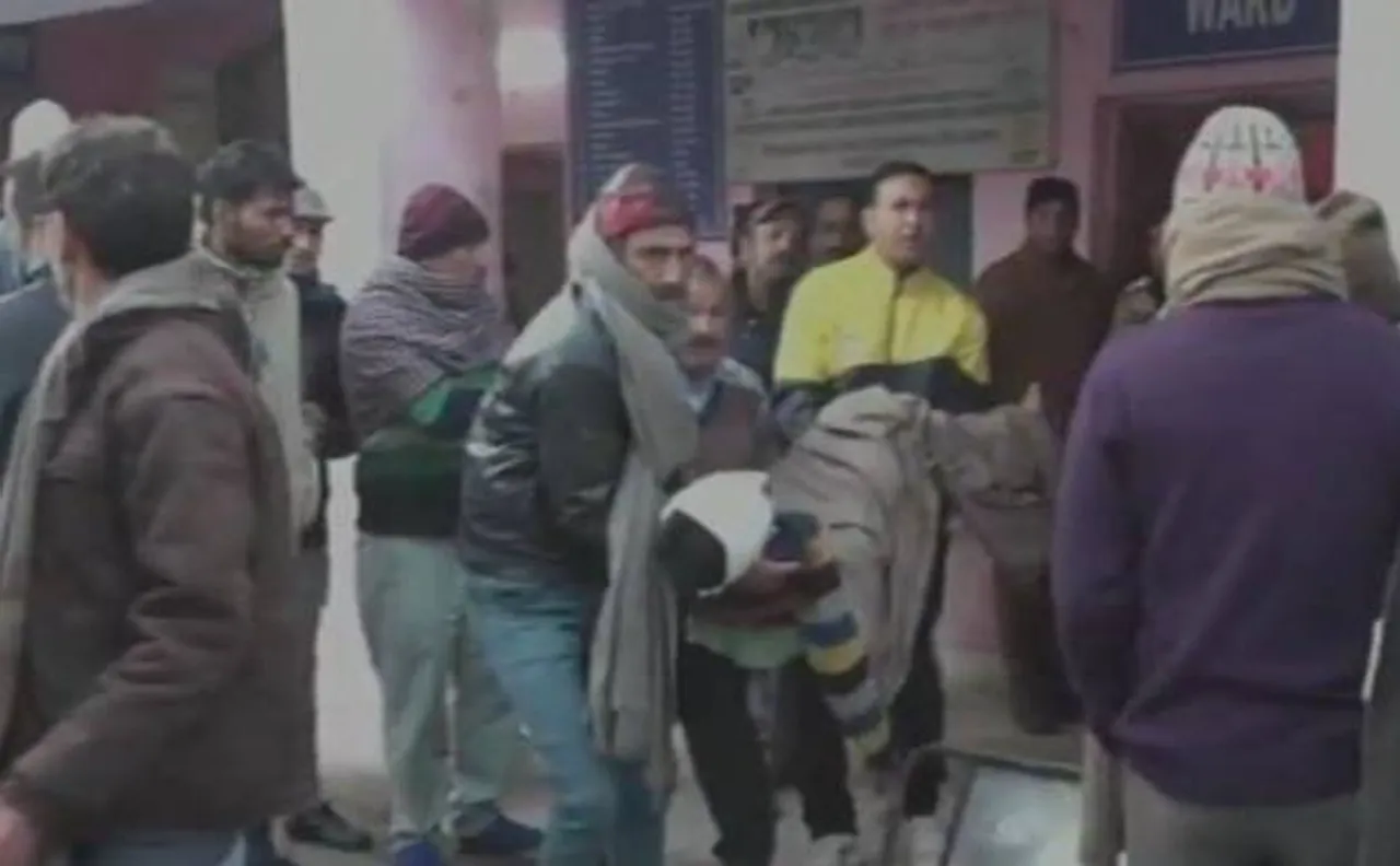 BSF head constable among 3 killed in ceasefire violation by Pak in J&K's R S Pura sector, 4 injured