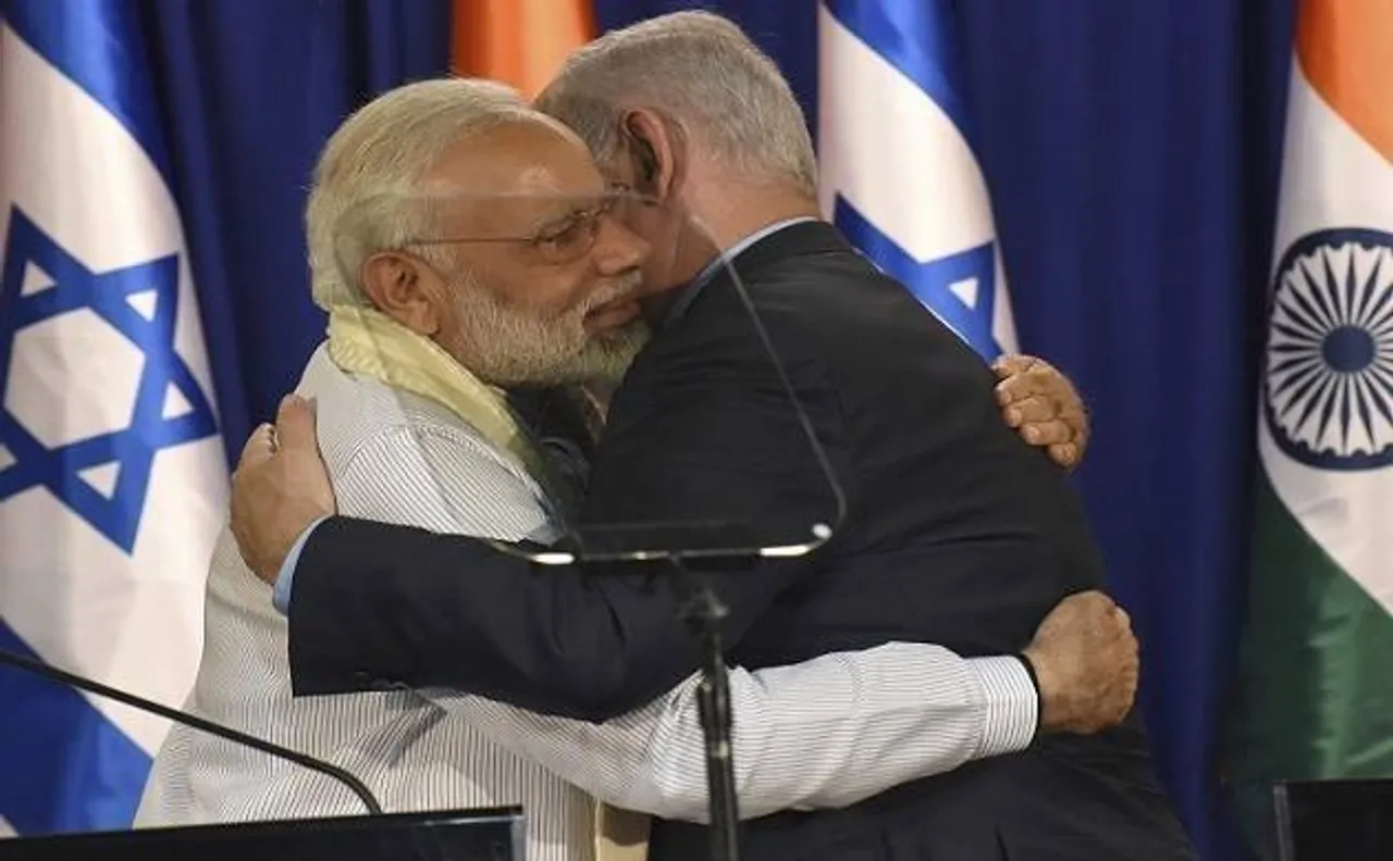 â€˜I'm an ordinary man, have no idea about protocols,â€™ says PM Modi on 'Hugplomacy'