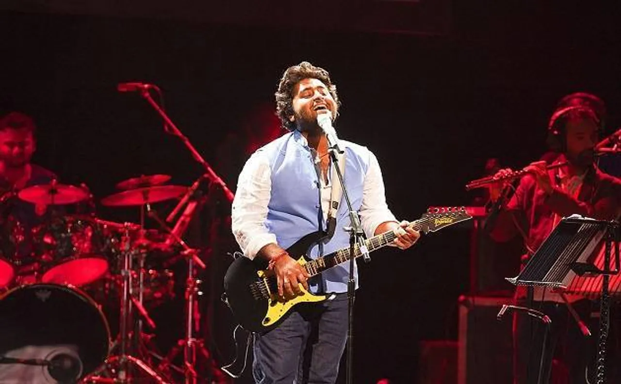 Filmfare Awards 2018: Arijit Singh wins Best Playback singer for 'Roke Na Ruke Naina'