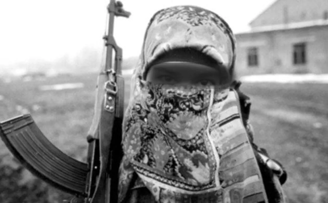 Kashmir police alerts of suicide attack by woman terrorist on Republic Day