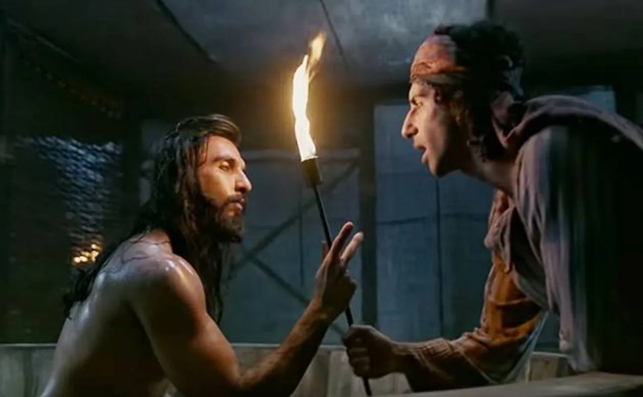 Padmaavat new song Binte Dil | Ranveer Singh's beastly moves as Alauddin Khilji will leave you stunned!