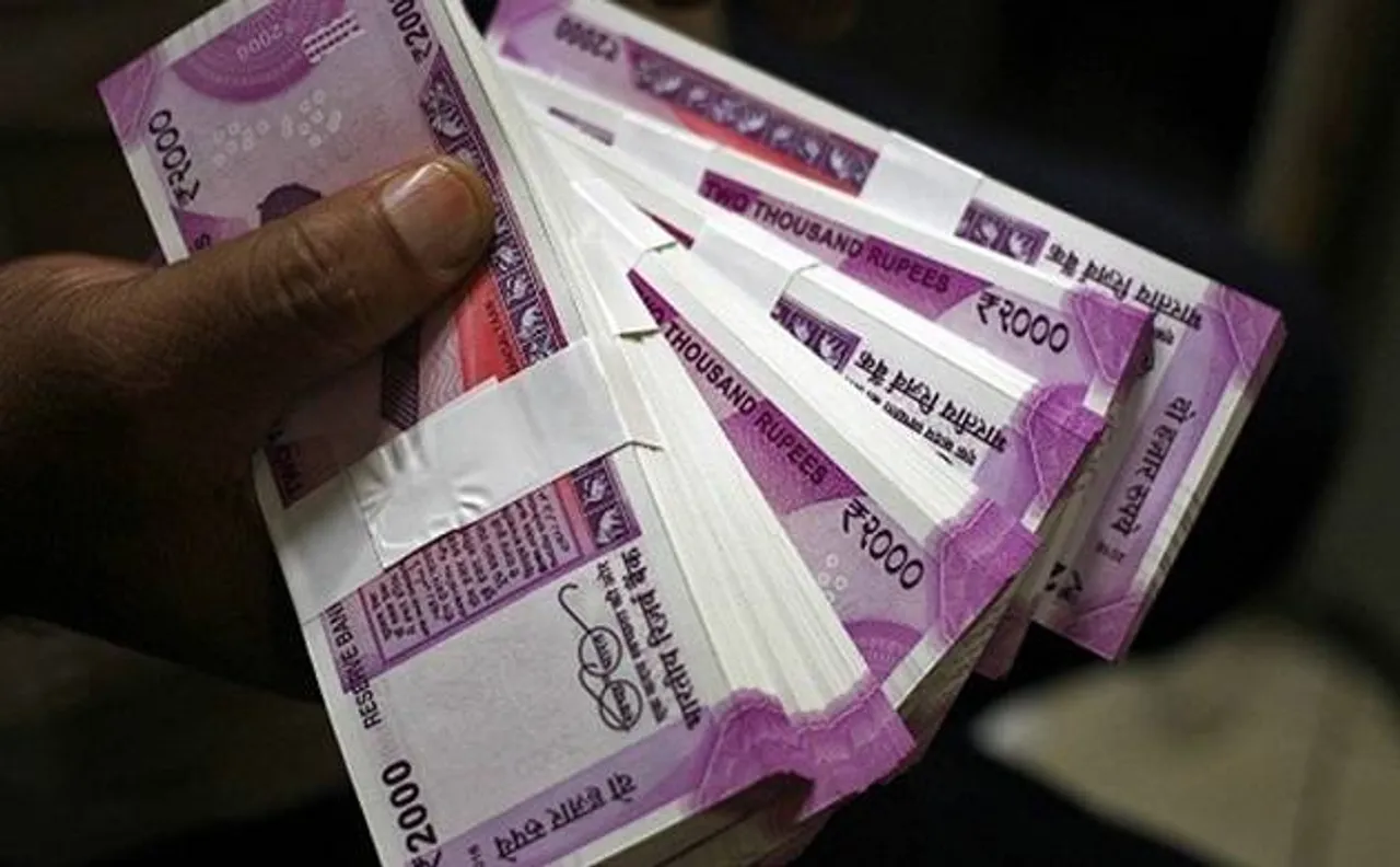 CBI arrests GST commissioner Sansar Singh in bribery case, files FIR against wife
