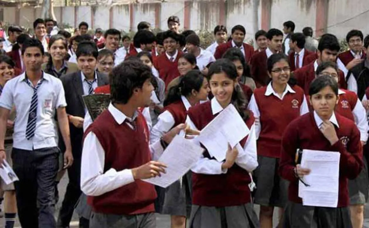 UP Boards Exam 2018: 10 lakh students absent on the fourth day due to massive crackdown on cheating