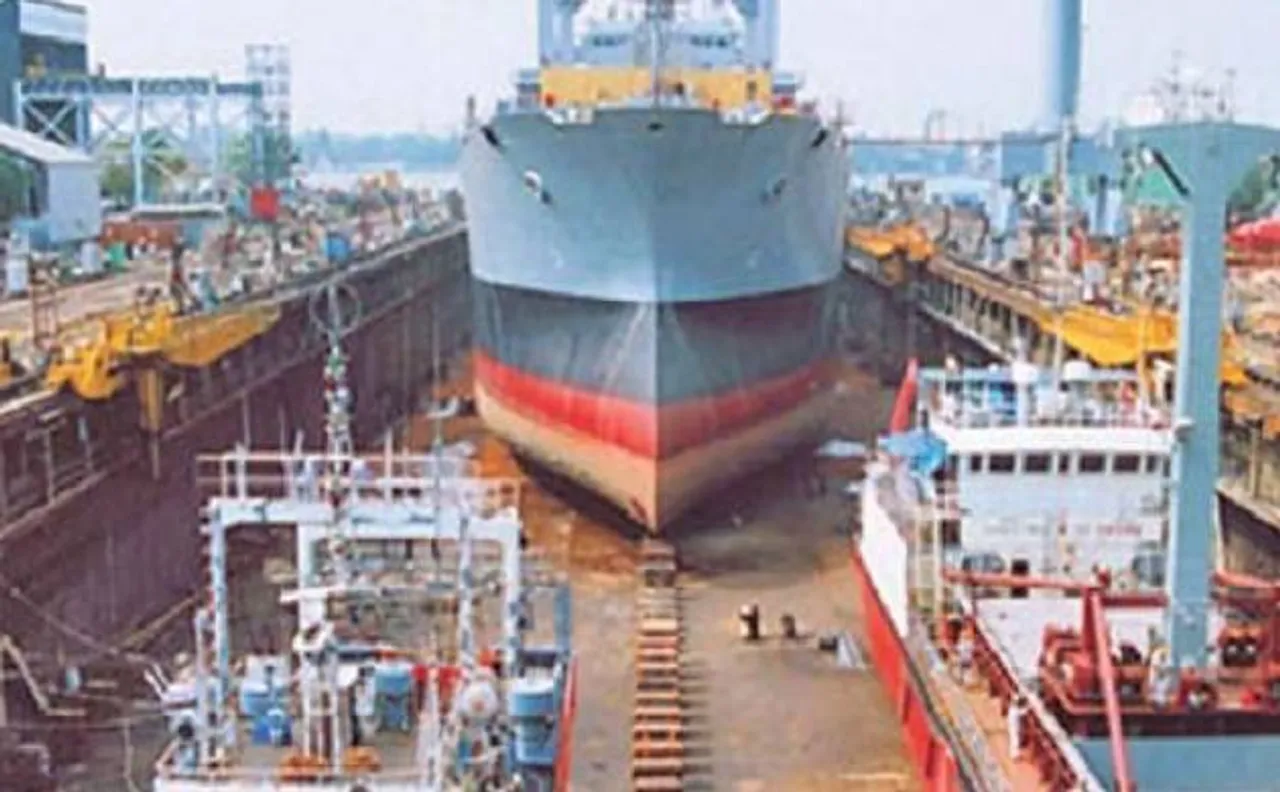 5 dead, 15 injured in blast on board ONGC ship docked at Cochin Shipyard for repairs