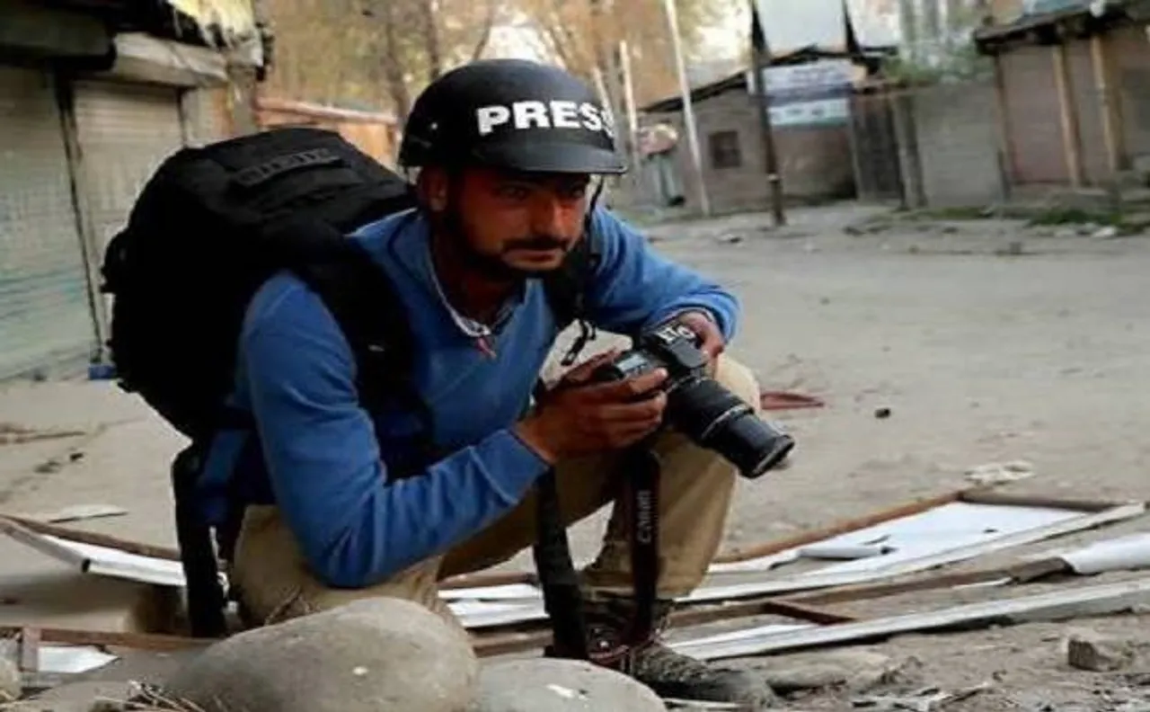 NIA defines a 'real journalist' as one who covers development of government activities, inauguration of roads, hospital