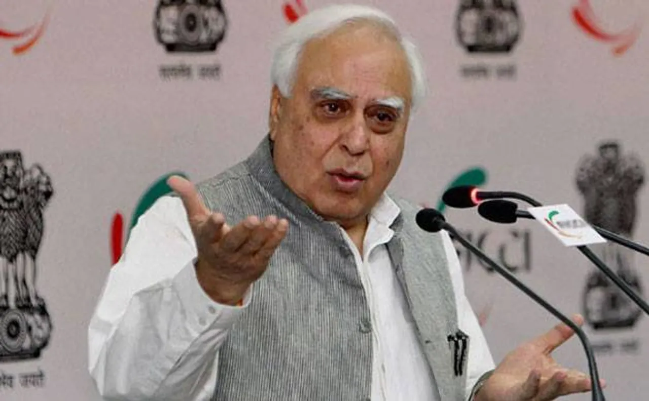 Modi govt institutionalising 'crony capitalism': Congress on PNB fraud