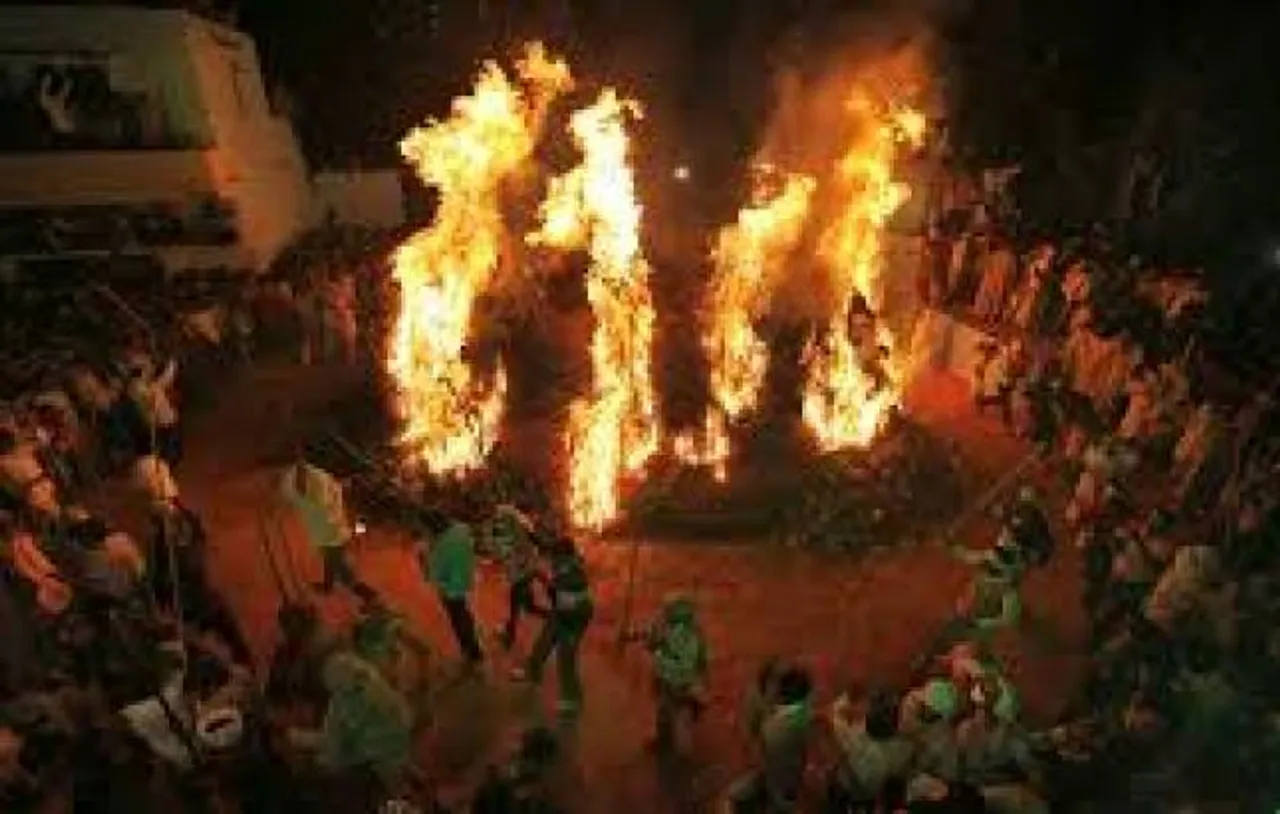 Holika Dahan 2018: Puja Date, Shubh Muhurat and Significance