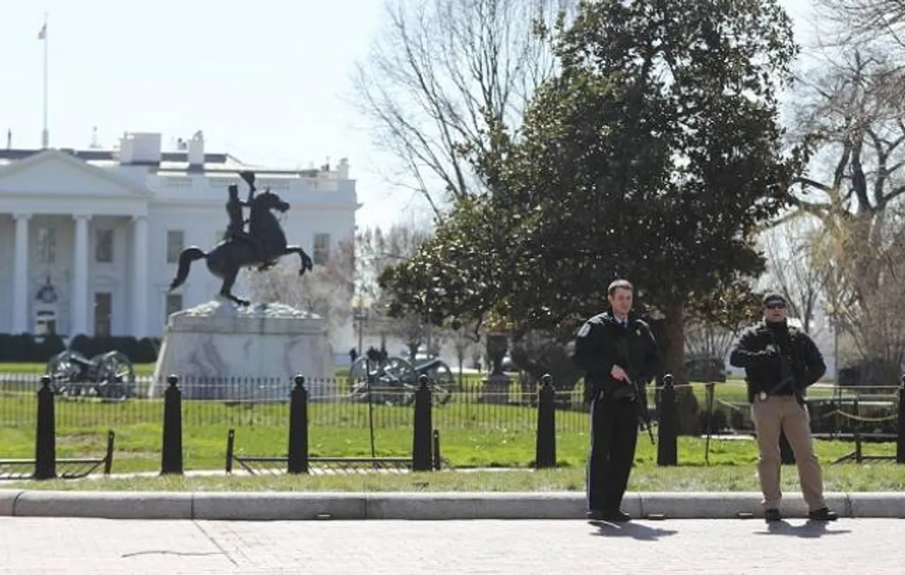 Man shoots himself to death near White House: Authorities