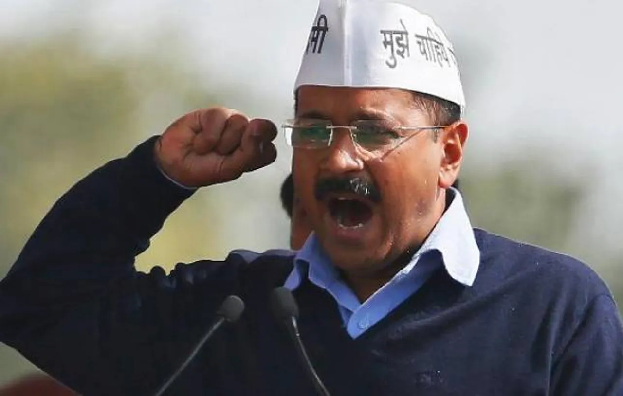 BJP hoodwinking traders on sealing issue: AAP