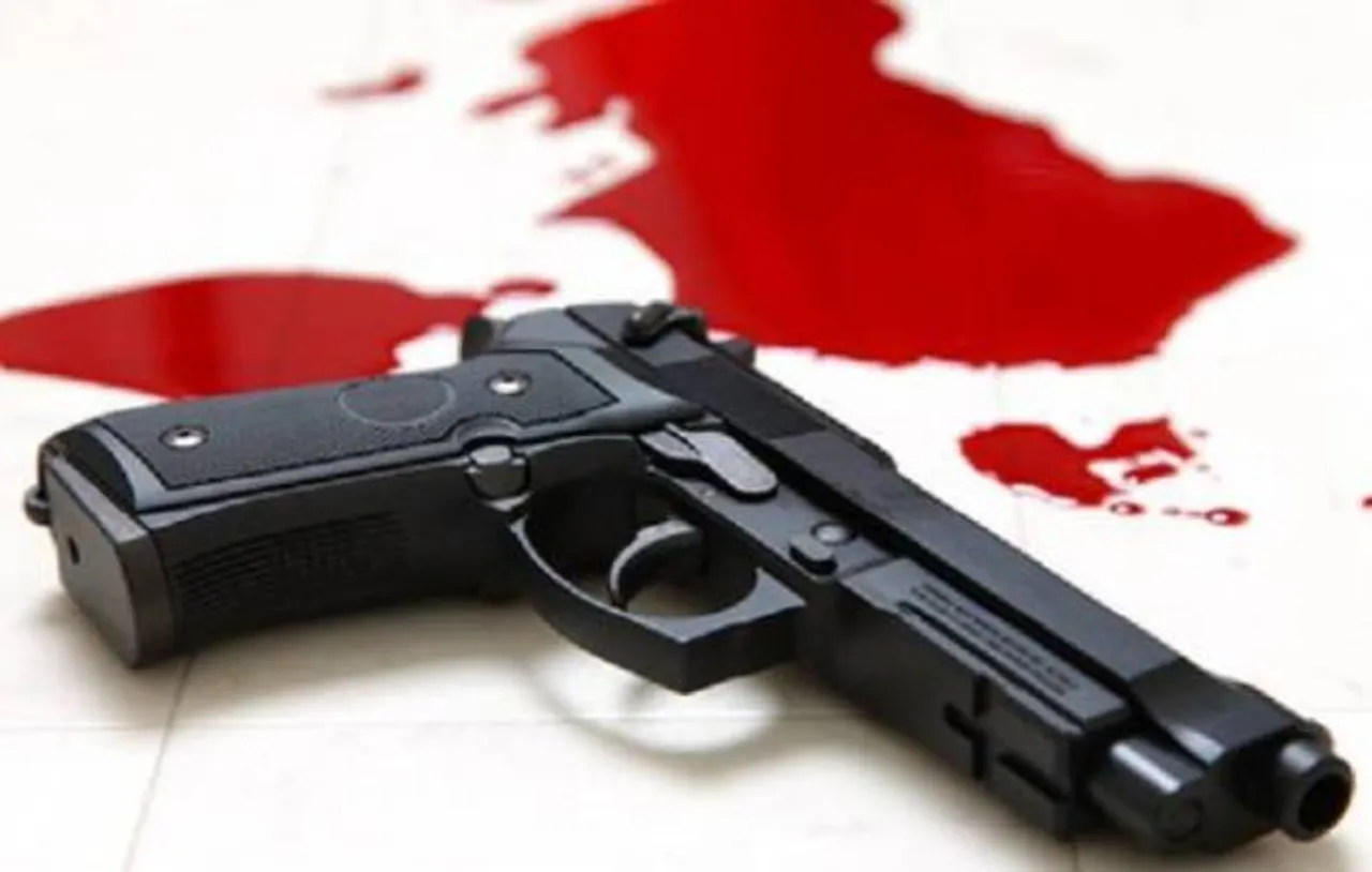 Man loses life after minor cousin accidentally fires from pistol while clicking selfie in Delhi