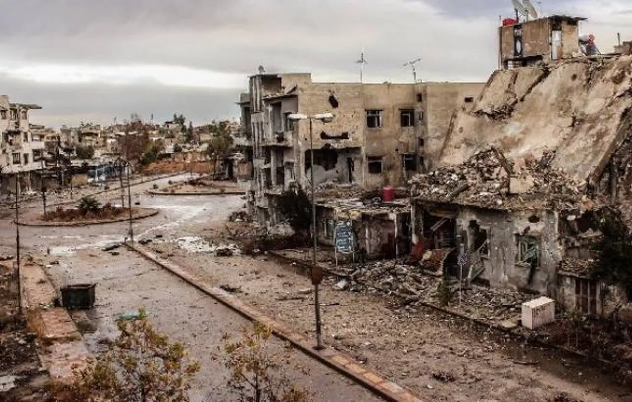 Syria army cuts off main rebel town in Ghouta as death toll tops 1,000