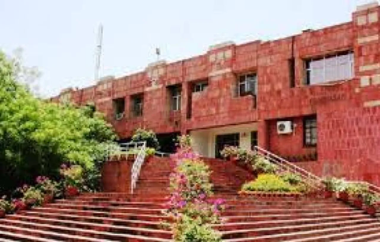 JNUTA condemns removal of chairpersons, deans opposing compulsory attendance