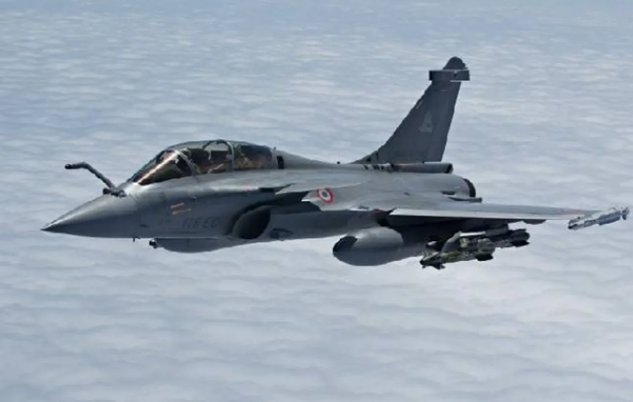 Modi government paying Rs 1,100 crore more for each Rafale jet, says Rahul Gandhi