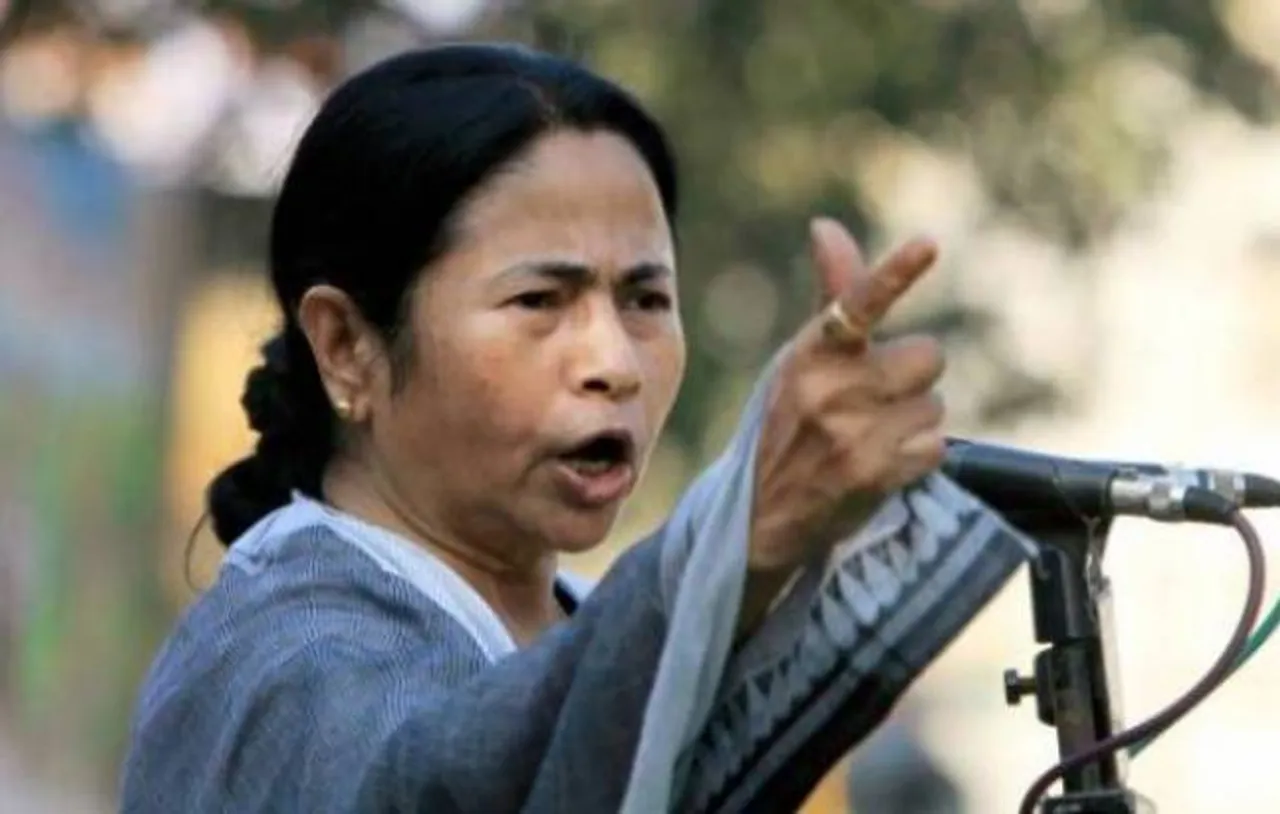 Mamata Banerjee welcomes TDP's move to quit NDA, urges all opposition parties to save country from disaster