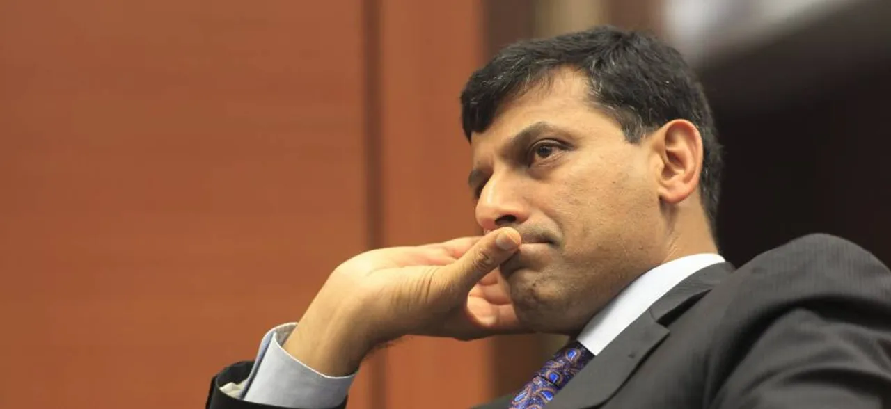 Raghuram Rajan expresses fear that Artificial Intelligence would take up jobs