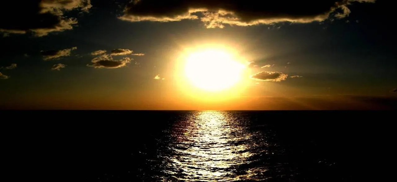 The Quiet Space: The glow from Havana