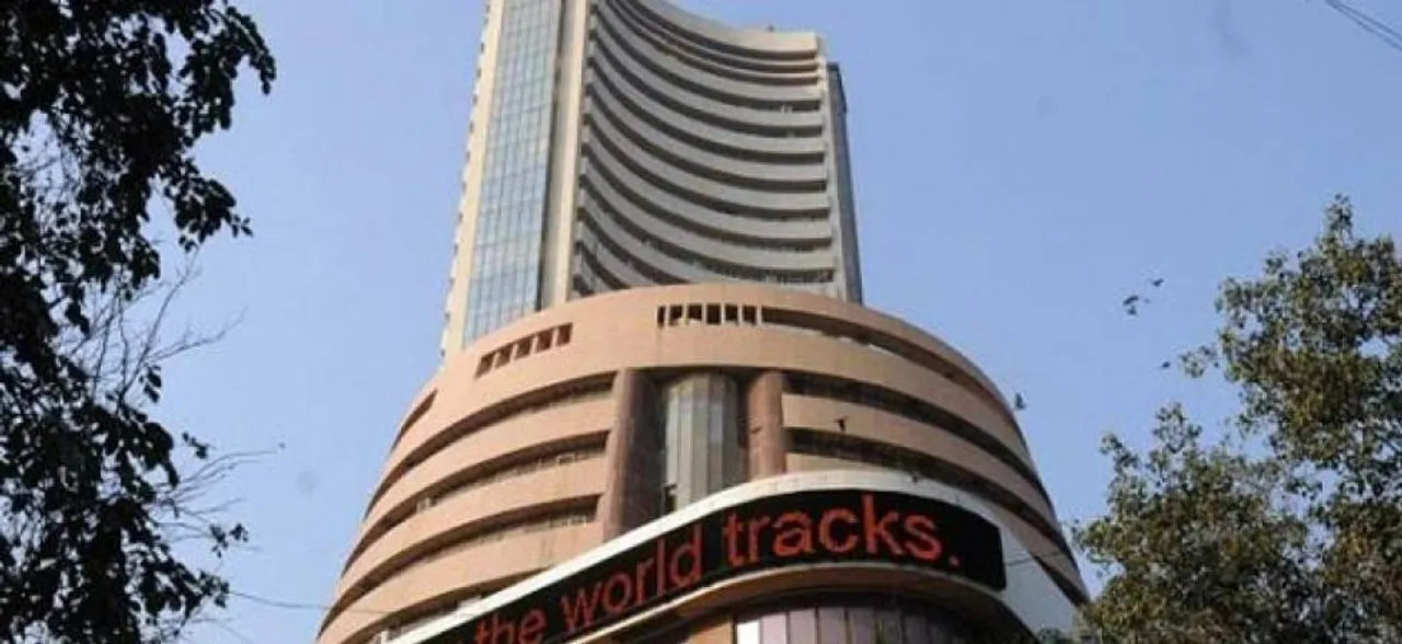 Sensex dips over 150 points on F&O expiry, weak global cues
