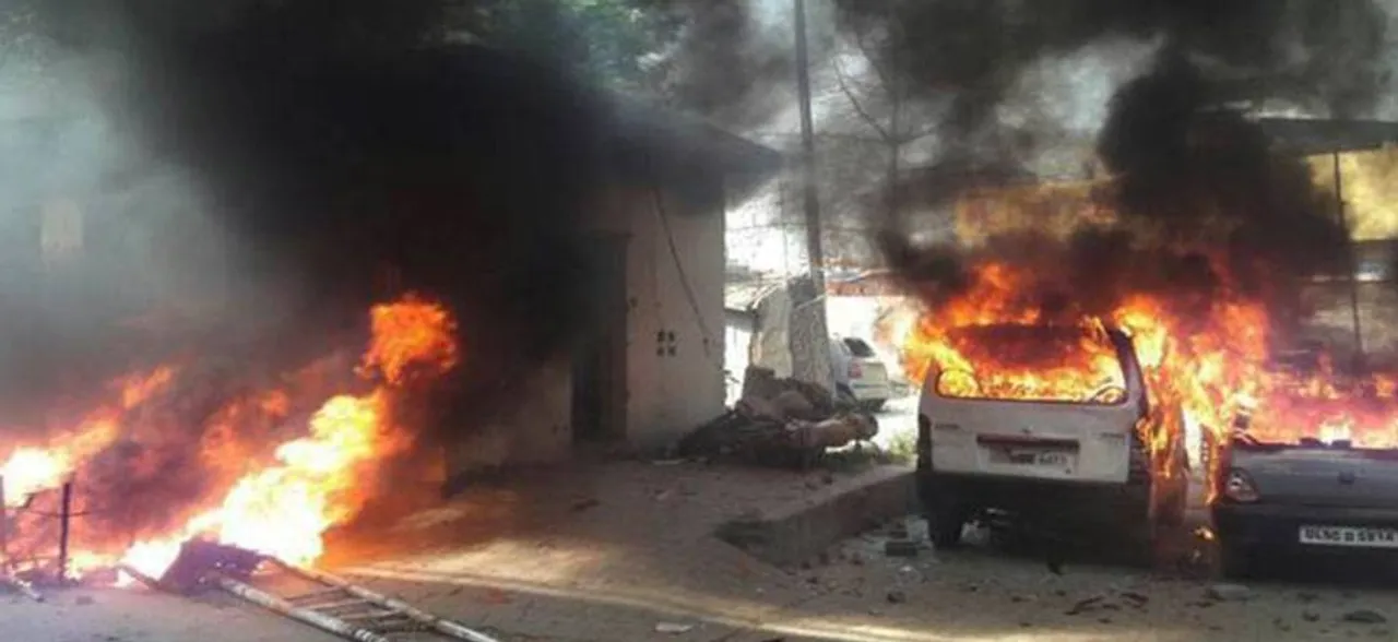 Dalit protesters torch houses of  BJP's Hindaun MLA, Congress leader in Rajasthan