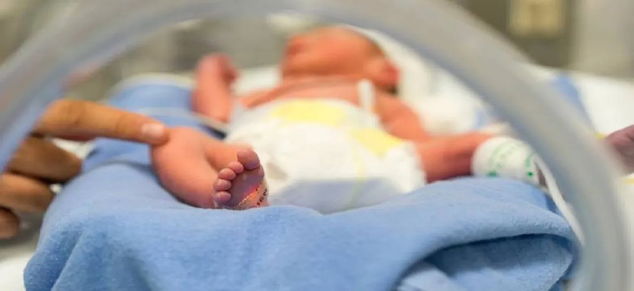 First Transgender man gives birth in Finland