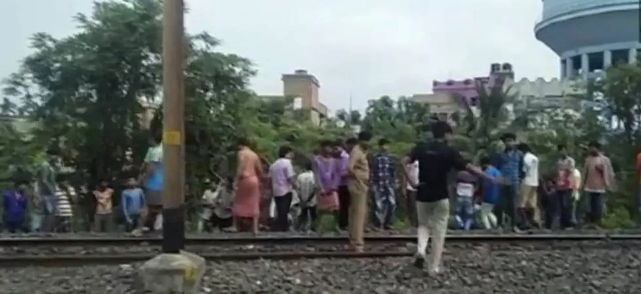 Kolkata: Explosion hits Dum Dum Cantonment railway line, one critical