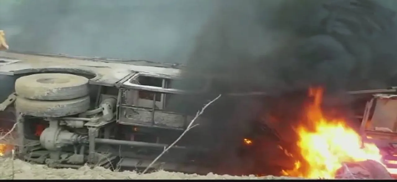 Motihari: At least 27 dead, several injured as bus catches fire after overturning