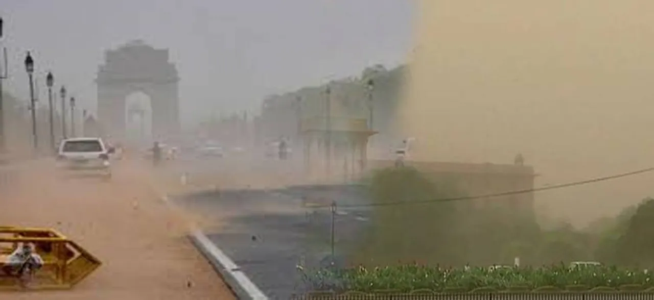 Thunderstorm warning: Delhi Police issues traffic advisory, gives emergency helpline