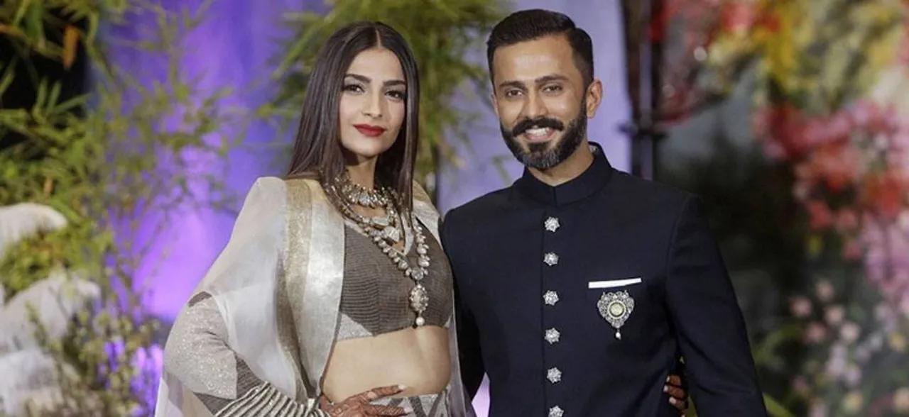 Sonam Kapoor, Anand Ahuja share pictures of their first kiss post wedding (see pics)